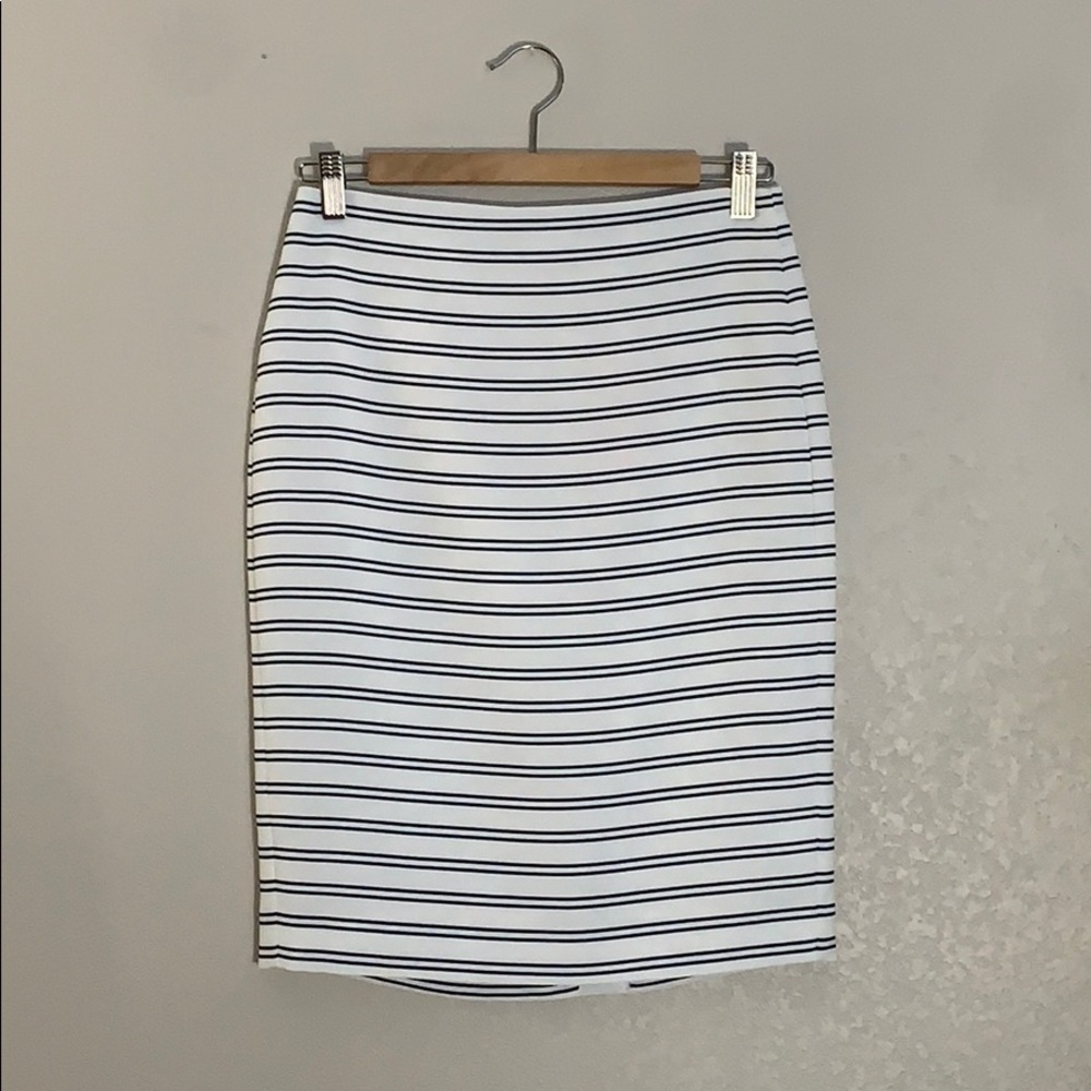 NWT Banana Republic Pencil Skirt